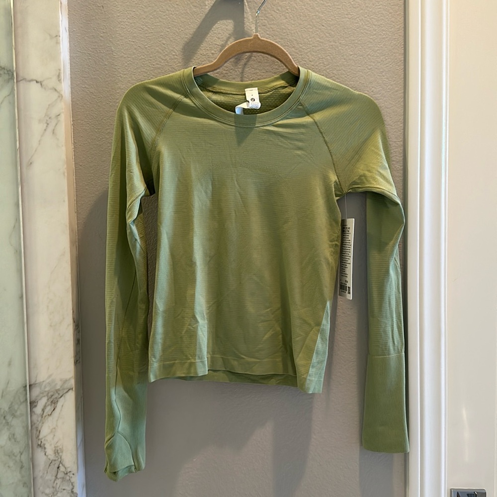 lululemon athletica Green Long Sleeve Tee